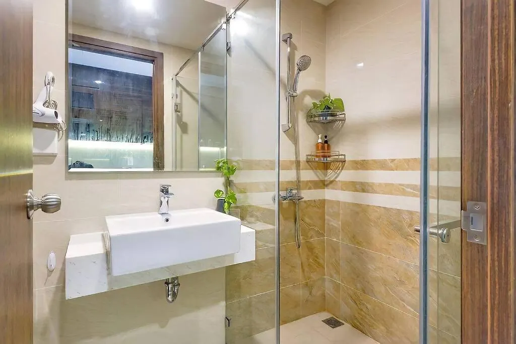 Ivyhouse-Saigon Royal Apartment D4 , Near Center Ho Chi Minh City