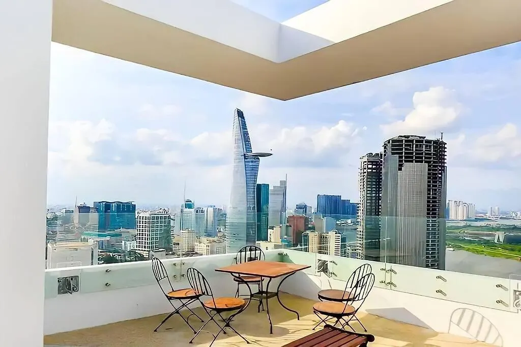 Ivyhouse-Saigon Royal Apartment D4 , Near Center Хошимин